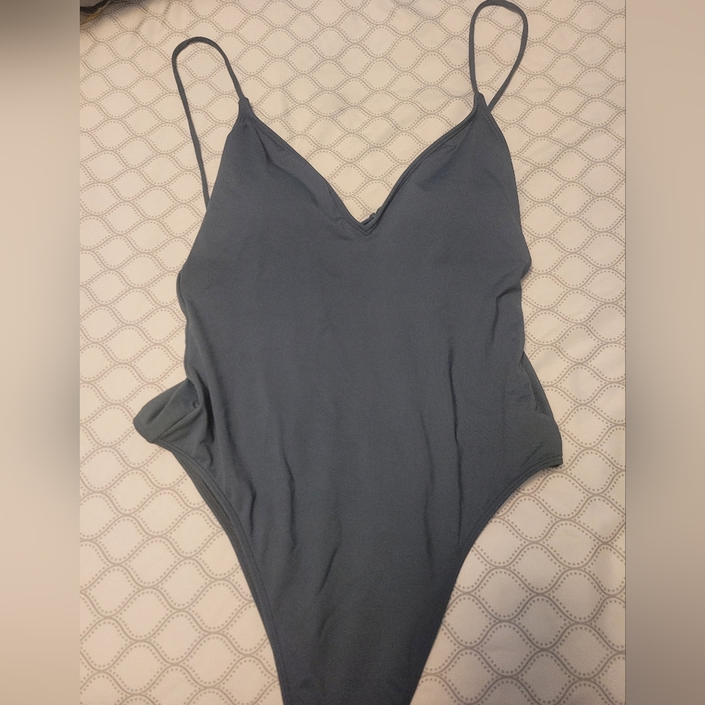 Womens one piece bathing suit